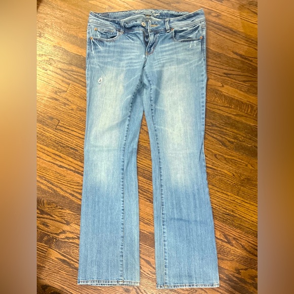 American Eagle low rise slim boot cut jeans. Lightly distressed. 12 x-long. - Picture 1 of 2